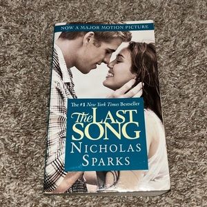 The last song paperback book